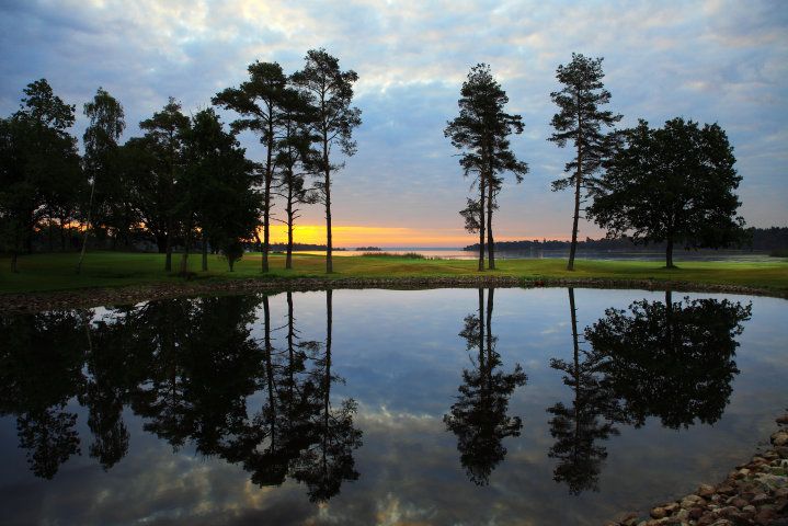 average time to golf 18 holes