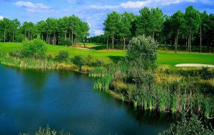 Golf de Pessac - Compact 9 trous - Green Fee - Tee Times